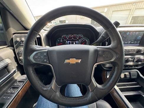 Used 2017 Chevrolet Silverado 1500 LTZ w/ Sport Package AWD/4WD image 18