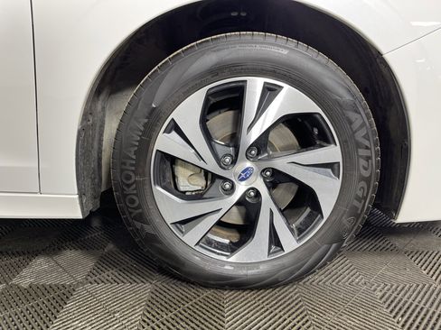 Used 2025 Subaru Legacy Premium image 6
