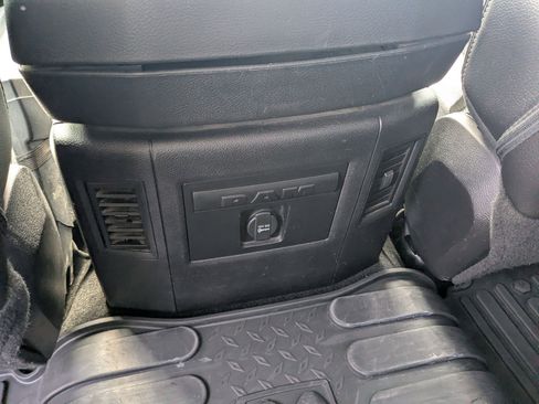 Used 2015 RAM 1500 Sport w/ Convenience Group AWD/4WD image 32