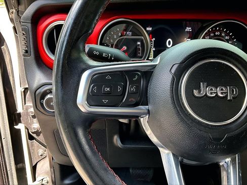 Used 2021 Jeep Wrangler Unlimited Rubicon AWD/4WD image 10