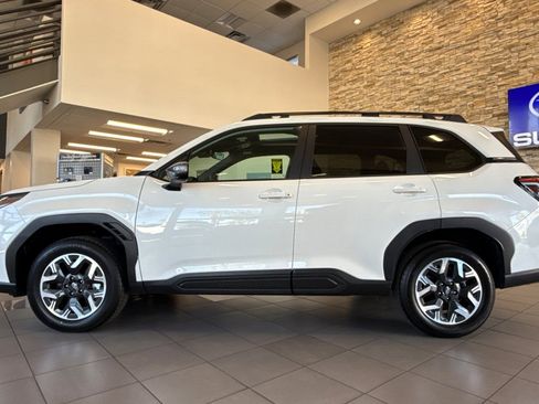 Used 2026 Subaru Forester Premium image 2