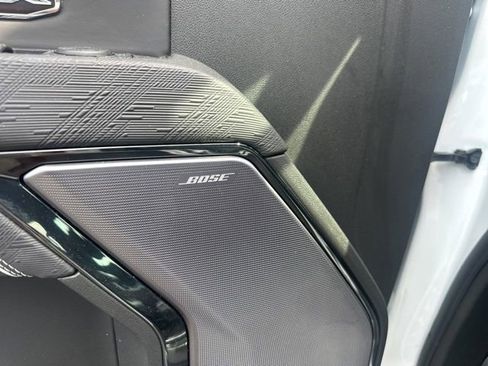 Used 2023 GMC Sierra 1500 AT4X image 31