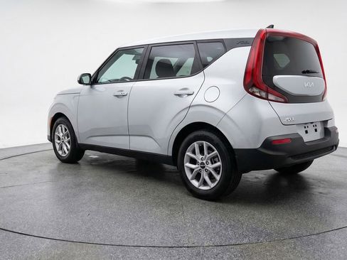 Used 2025 Kia Soul LX w/ LX Technology Package image 6
