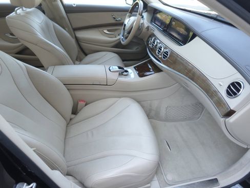 Used 2015 Mercedes-Benz S 550 Sedan image 9