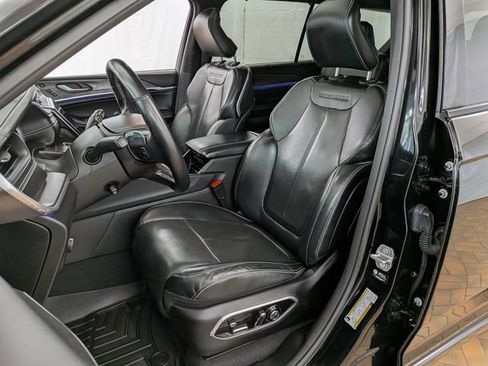 Used 2021 Jeep Grand Cherokee L Overland w/ Luxury Tech Group IV AWD/4WD image 12