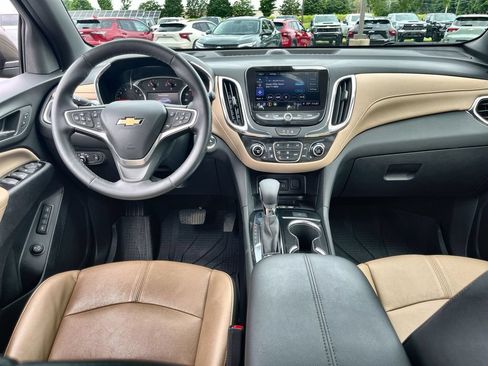 Used 2023 Chevrolet Equinox Premier w/ LPO, Floor Liner Package AWD/4WD image 19