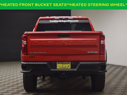 Used 2023 Chevrolet Silverado 1500 ZR2 image 9