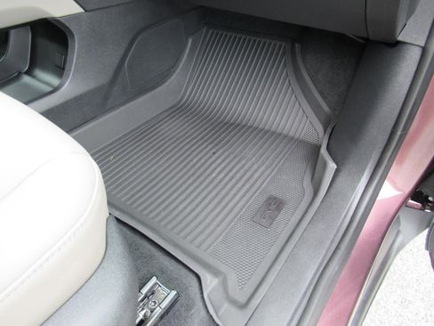 Used 2024 GMC Acadia Elevation w/ Luxury Package FWD image 34