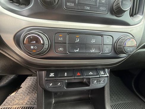 Used 2016 GMC Canyon SLT w/ Driver Alert Package AWD/4WD image 29