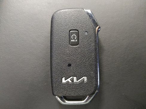 Used 2022 Kia Telluride SX w/ Nightfall Edition Package AWD/4WD image 32