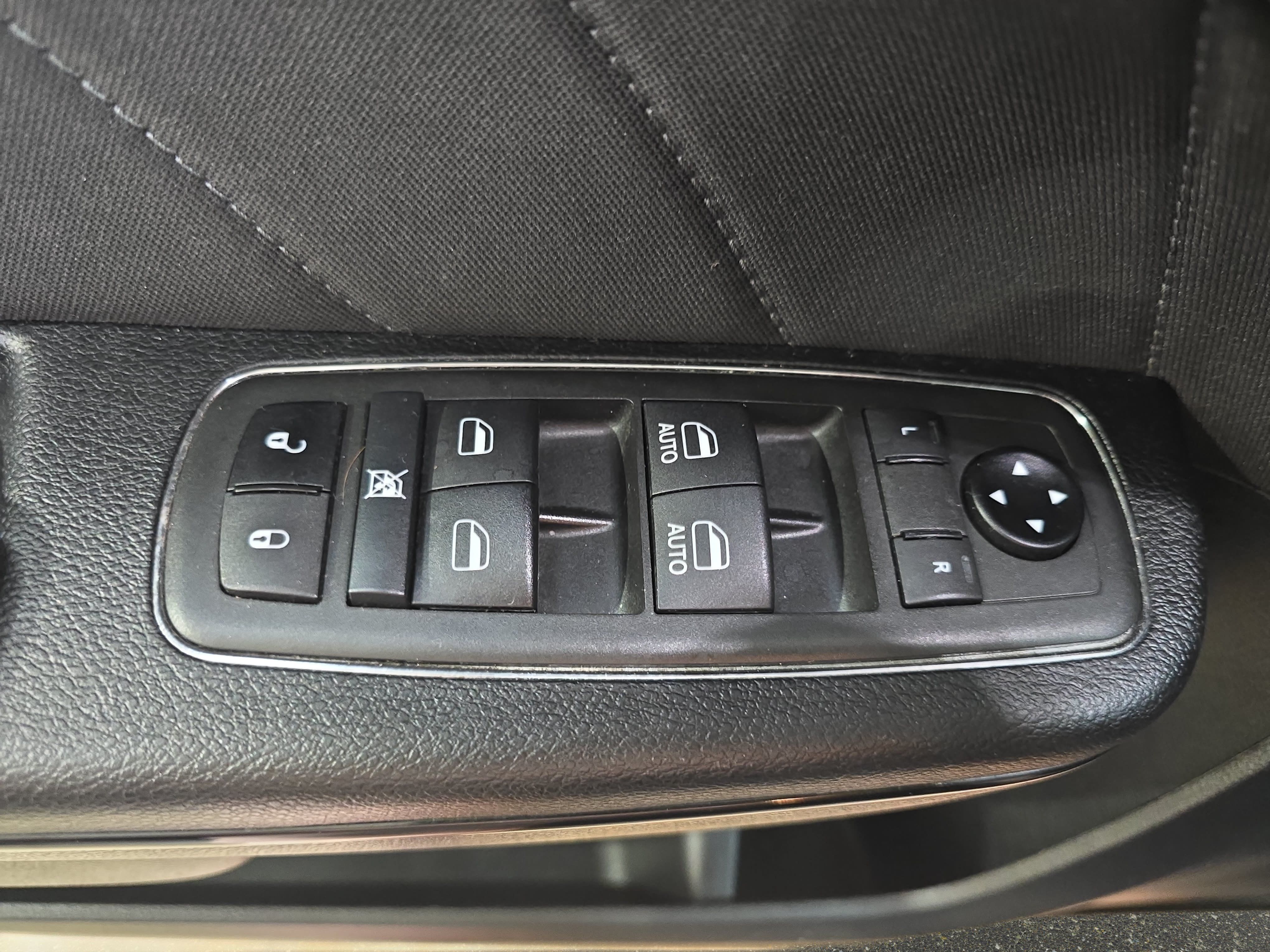 Used 2021 Dodge Charger R/T w/ Blacktop Package RWD image 25