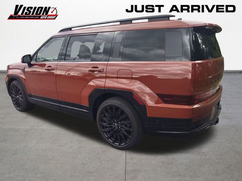 Used 2025 Hyundai Santa Fe Calligraphy AWD/4WD image 3