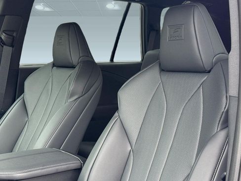 New 2026 Lexus TX 500h AWD image 22