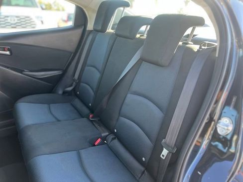 Used 2018 Toyota Yaris iA image 12