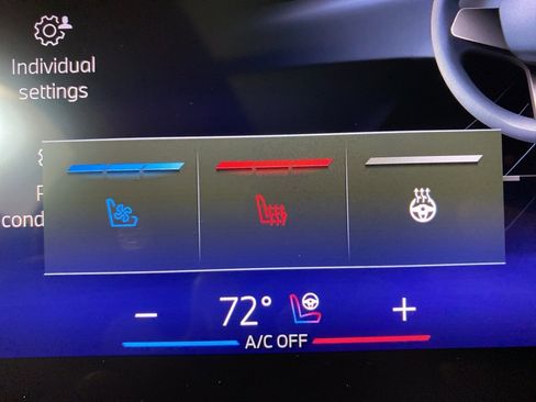 New 2026 BMW X5 xDrive50e w/ Climate Comfort Package image 20