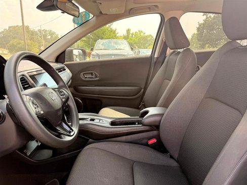 Used 2021 Honda HR-V EX image 7