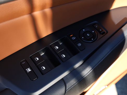 New 2026 Kia Sportage X-Line w/ X-Line Technology Package image 39