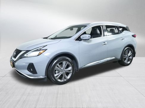 Used 2023 Nissan Murano Platinum image 3