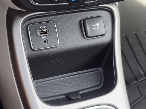 Used 2018 Jeep Compass Latitude w/ Popular Equipment Group image 25