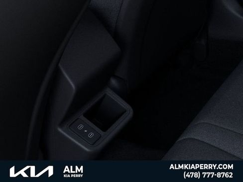 New 2026 Kia K4 FWD image 26
