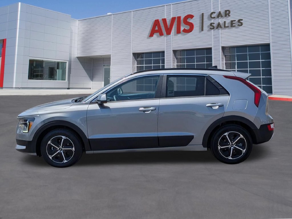Used 2025 Kia Niro LX FWD image 10