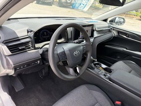 Certified 2025 Toyota Camry LE FWD image 11