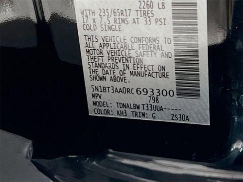 Used 2024 Nissan Rogue S image 29