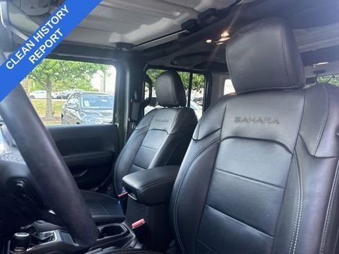 Used 2023 Jeep Wrangler Sahara w/ Cold Weather Group AWD/4WD image 3