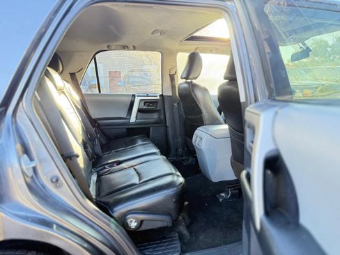 Used 2010 Toyota 4Runner SR5 AWD/4WD image 18