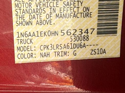 Certified 2017 Nissan Titan S image 28