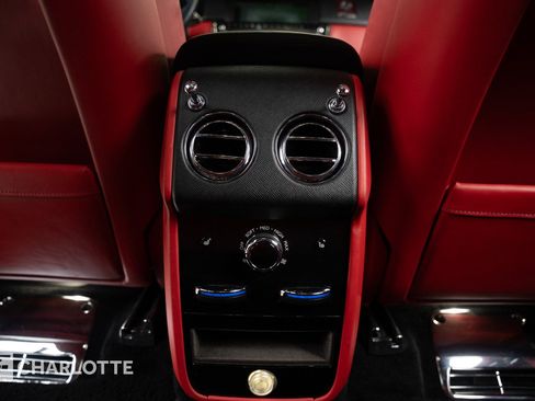 Used 2022 Rolls-Royce Cullinan image 36