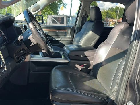 Used 2017 RAM 1500 Laramie AWD/4WD image 15