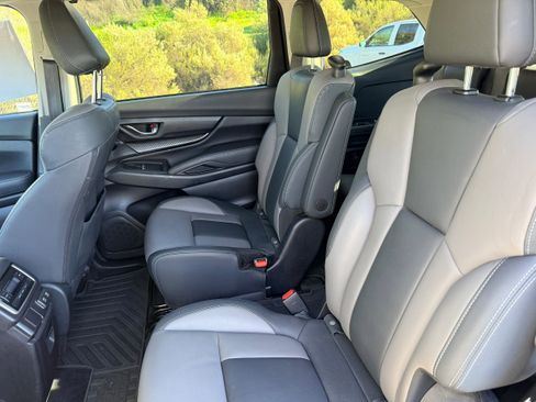 Used 2022 Subaru Ascent Onyx Edition image 13