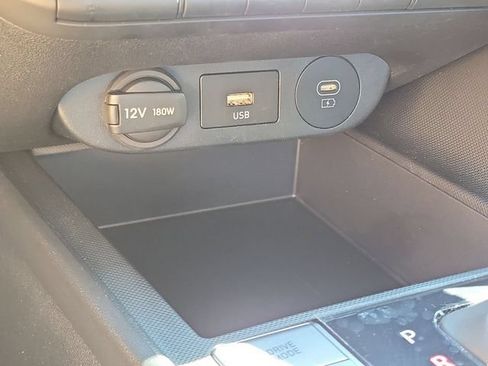 Certified 2025 Hyundai Elantra Hybrid FWD image 14