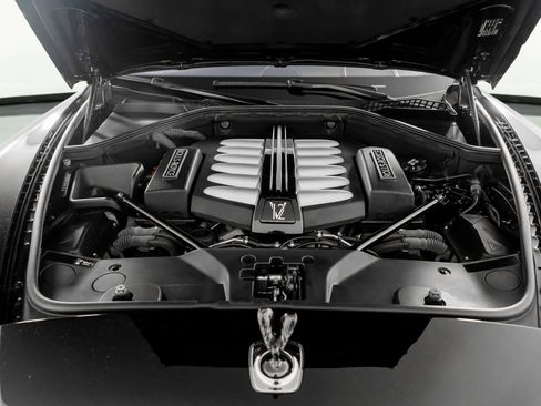 Used 2020 Rolls-Royce Wraith RWD image 54