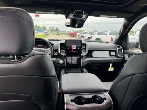 New 2026 RAM 1500 Laramie AWD/4WD image 33