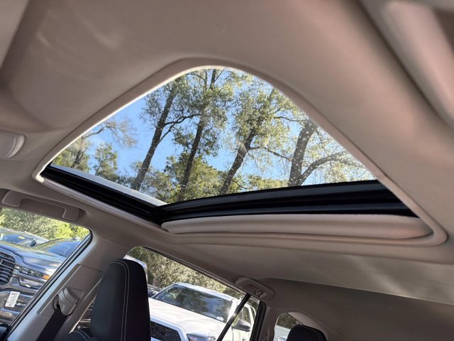 Used 2018 Toyota RAV4 XLE FWD image 29