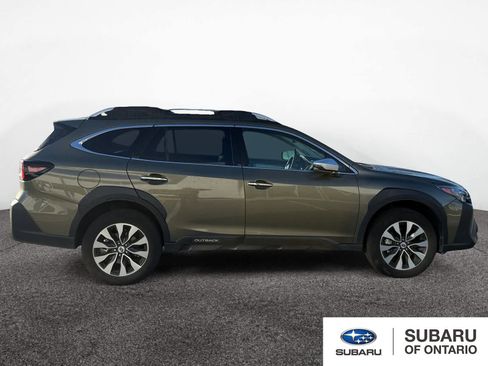 Used 2025 Subaru Outback Touring XT image 6