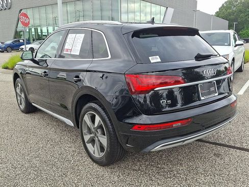Certified 2022 Audi Q5 Premium w/ Premium Plus Package AWD/4WD image 4