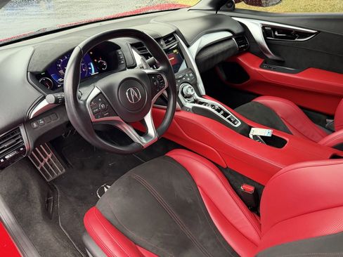 Used 2021 Acura NSX image 5