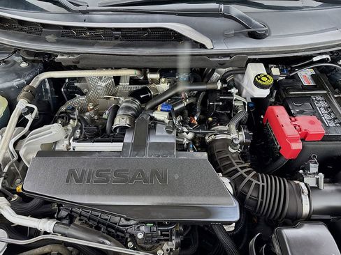 Used 2024 Nissan Rogue S FWD image 38