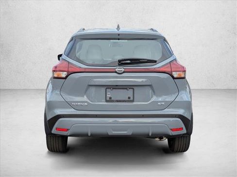Used 2023 Nissan Kicks SR w/ SR Premium Package image 6