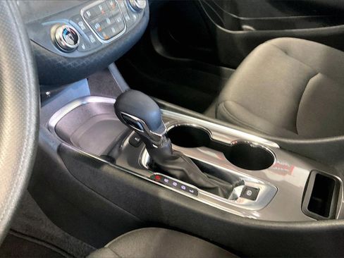 Used 2025 Chevrolet Malibu LT image 11