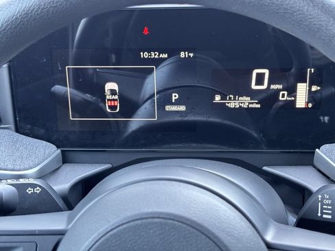 Used 2025 Nissan Kicks SV AWD/4WD image 17