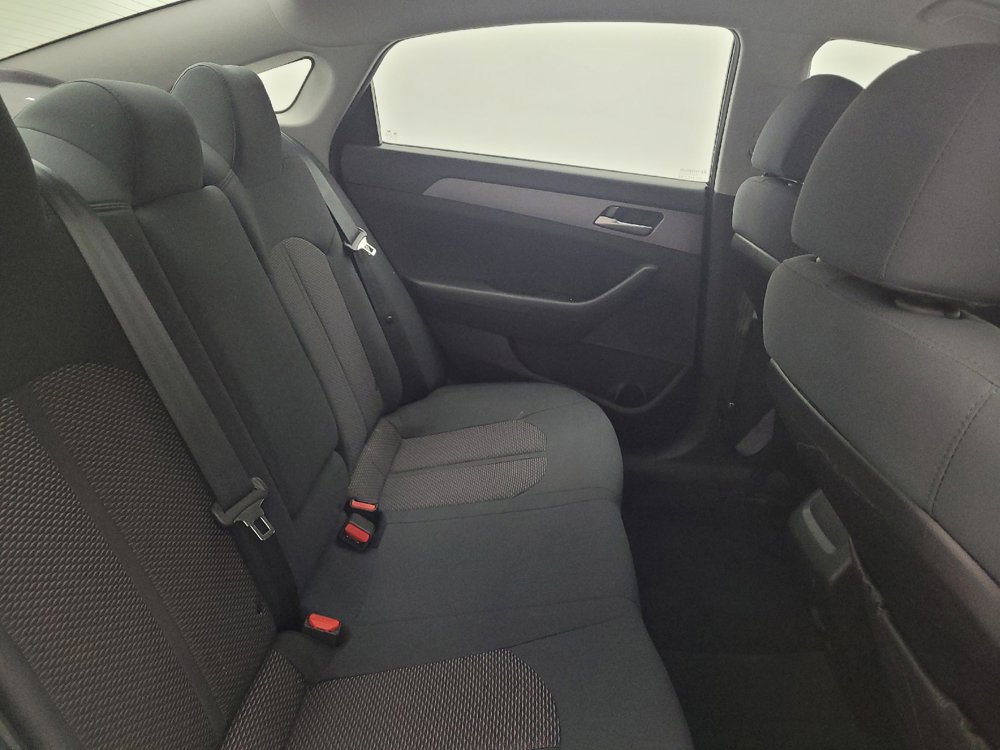 Used 2018 Hyundai Sonata SE w/ Cargo Package FWD image 19
