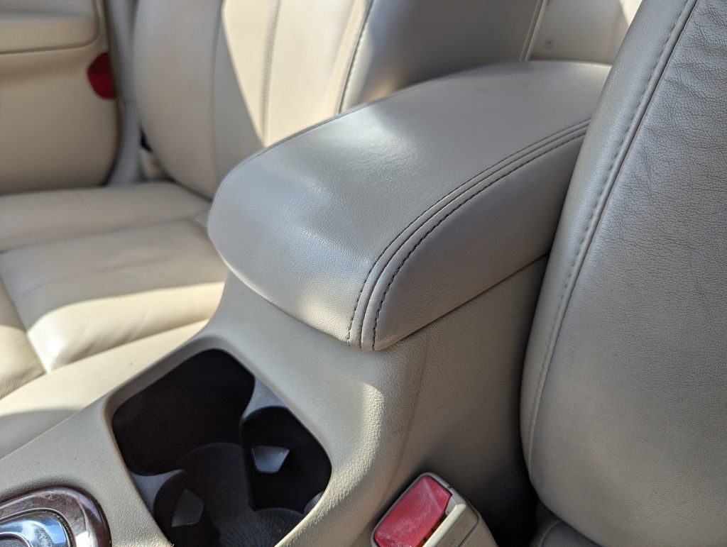Used 2011 Chevrolet Impala LT w/ Luxury Edition Package FWD image 27