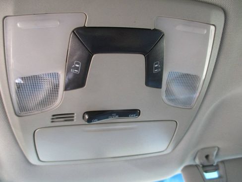 Used 2017 Toyota Sienna LE FWD image 27