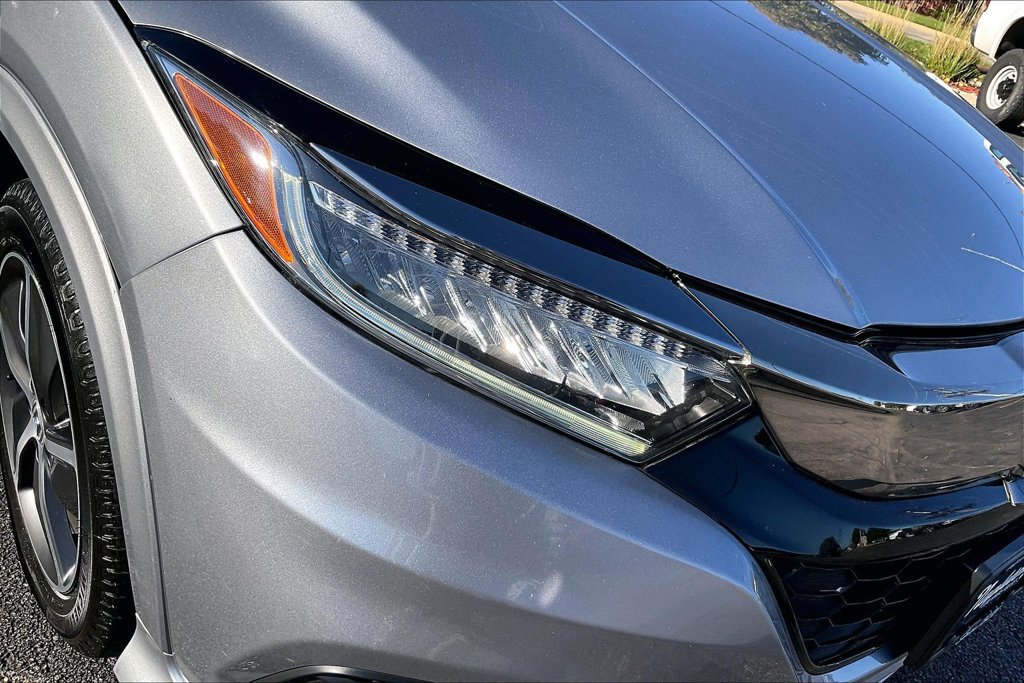Used 2020 Honda HR-V Touring image 32