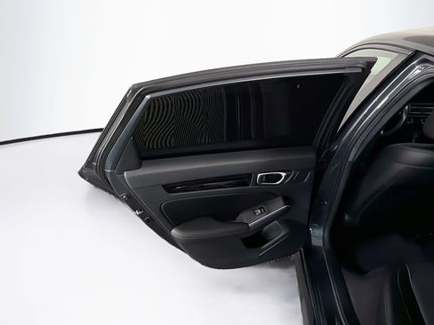 Used 2025 Honda Civic Sport image 27