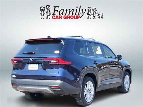 New 2026 Toyota Grand Highlander Platinum image 4